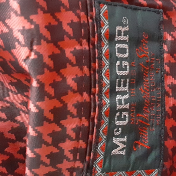 Vintage Mc Gregor red velvet blazer with gold buttons pit 18 inches - Picture 6 of 7